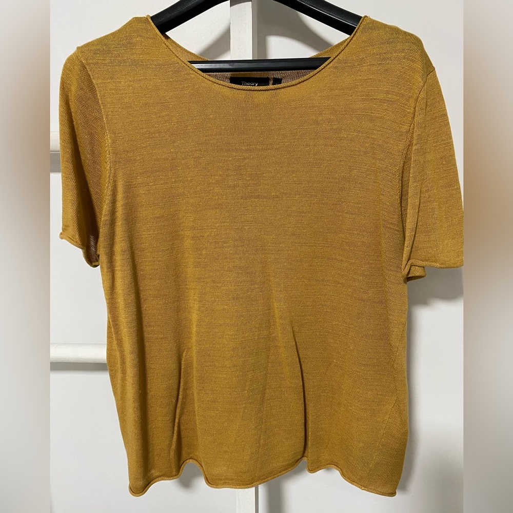 Theory Mustard Short Sleeve Top